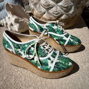 SCHUTZ Green Leaf Print Espadrille Platform Oxfords